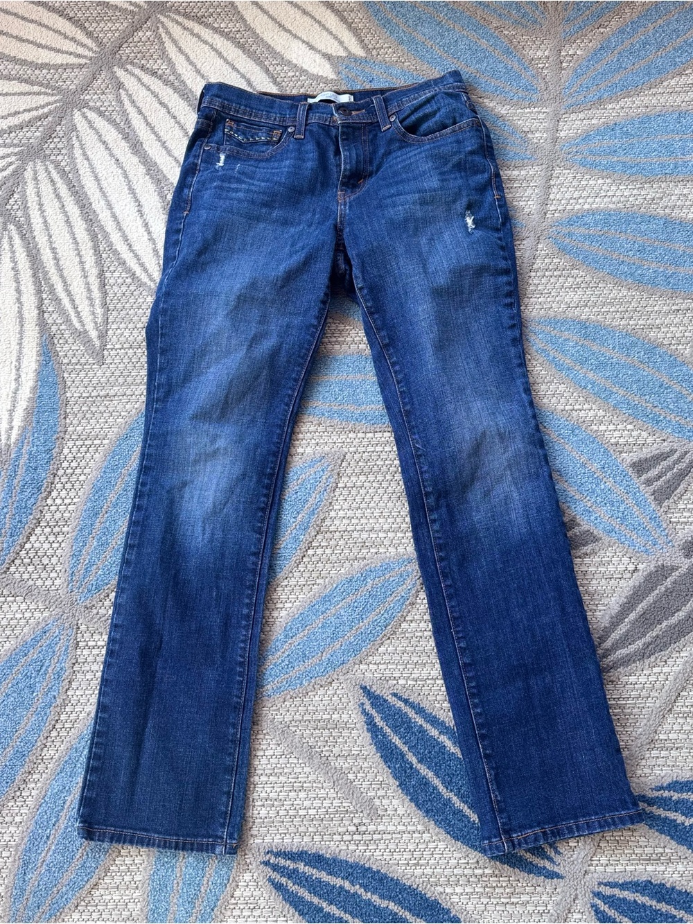Levi’s Women’s 505 Straight Leg Denim Jeans Size 4